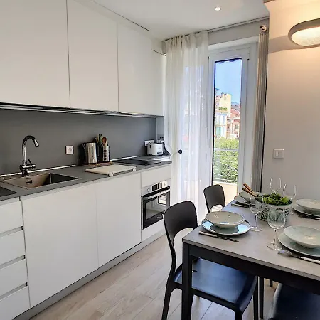 Nestor&jeeves - Blue Ocean - - Very Close Beaches Apartment